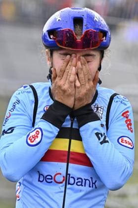 Belgian Fleur Moors reacts as she finishes at the fourth place in the U23 women race at UCI Cyclocross World Championships, on Sunday 01 February 2026, in Hulst, The Netherlands. ERICxLALMAND  x160235123x