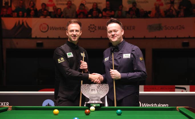 Shaun Murphy (ENG) vs Judd Trump (ENG) Shakehands vor dem Match, Brandon Parker Trophy Snooker Billard Finale Berlin German Masters 2026 im Tempodrom 01.02.2026 *** Shaun Murphy ENG vs Judd Trump ENG Shakehands before the match, Brandon Parker Trophy Sport Snooker Billiard Final Berlin German Masters 2026 at Tempodrom 01 02 2026