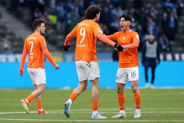 01.02.2026, xtgx, Fussball 2.Bundesliga, Hertha BSC Berlin - SV Darmstadt 98 v.l. Torjubel nach dem Tor zum celebrating the goal celebrate 2:2 durch Fraser Hornby (SV Darmstadt 98) mit Hiroki Akiyama (SV Darmstadt 98) (DFL DFB REGULATIONS PROHIBIT ANY USE OF PHOTOGRAPHS as IMAGE SEQUENCES and or QUASI-VIDEO) Berlin