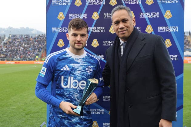 Como™s Como™s Martin Baturina Rising Star of the Month during the Serie A soccer match between Como and Atalanta at the Giuseppe Sinigaglia stadium in Como, north Italy - February 1, 2026 - Soccer.  Copyright: xAntonioxSaiai LaPressex