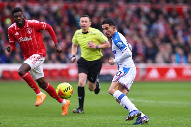 Nottingham Forest v Crystal Palace, Premier League Yeremy Pino of Crystal Palace plays the ball out wide during the Nottingham Forest v Crystal Palace Premier League match at the City Ground, West Bridgford, England on 1 February 2026 Credit: Ryan Crockett Every Second Media Editorial use only. All images are copyright Every Second Media Limited. No images may be reproduced without prior permission. All rights reserved. Premier League and Football League images are subject to licensing agreements with Football DataCo Limited. see https: www.football-dataco.com Copyright: xIMAGO EveryxSecondxMediax ESM-1783-0025 RyanxCrockettx xEveryxSecondxMediax