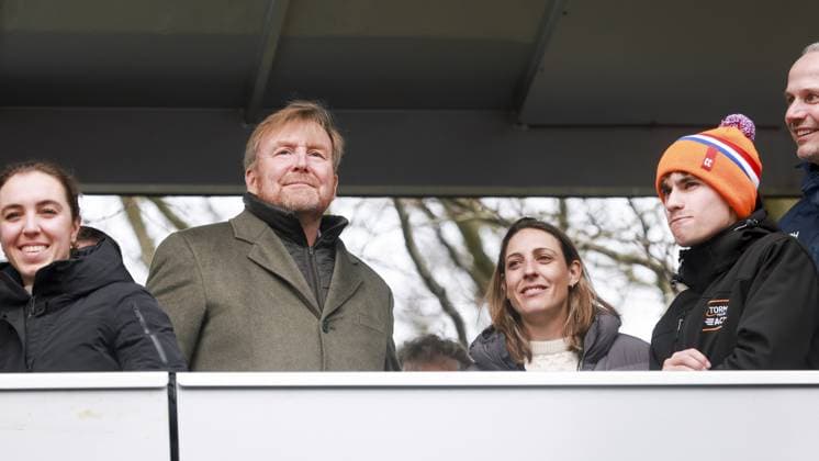 HULST - King Willem-Alexander before the Cyclocross World Championships in Hulst, Zeeland. IRIS VAN DEN BROEK ANP xVIxANPxSportx xxANPxIVx 549337010 originalFilename: 549337010.jpg