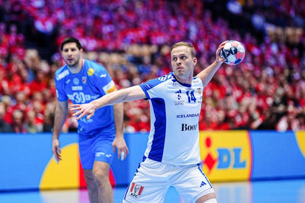 7 Meter Wurf Tor Omar Ingi Magnusson (Island, 14) DEN, Island vs. Kroatien, Handball, EHF Europameisterschaft 2026, Spiel um Platz 3, 01.02.2026 DEN, Island vs. Kroatien, Handball, EHF Europameisterschaft 2026, Spiel um Platz 3, 01.02.2026 Herning Copyright: xEibner-Pressefoto MarcelxvonxFehrnx EP_MFN