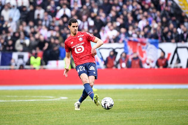 Olympique Lyonnais v Lille OSC - Ligue 1 McDonald s 2025 2026 23 Aissa MANDI (losc) during the Ligue 1 McDonald s match between Lyon and Lille at Groupama Stadium on February 1, 2026 in Lyon, France. Lyon France  Copyright: xFEPx 776348270