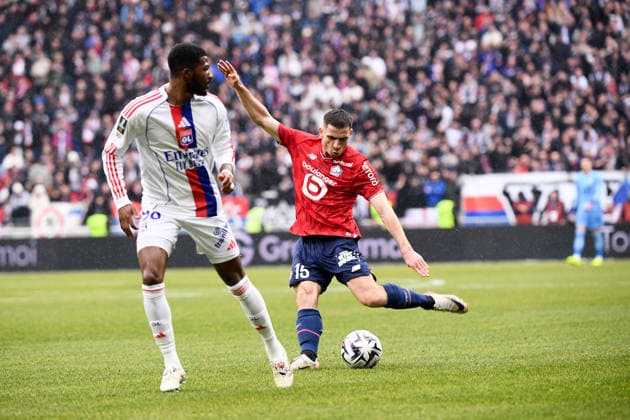 Olympique Lyonnais v Lille OSC - Ligue 1 McDonald s 2025 2026 15 Romain PERRAUD (losc) during the Ligue 1 McDonald s match between Lyon and Lille at Groupama Stadium on February 1, 2026 in Lyon, France. Lyon France  Copyright: xFEPx 776348270