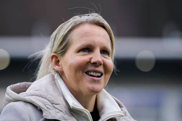 Friederike Kromp (Fritzy Kromp, Trainerin, Cheftrainerin, Werder), Einzelbild, Einzelfoto, Aktion, Action, Freude, freuen, freut sich, freundlich, fröhlich, glücklich, strahlend, optimistisch, 01.02.2026, Sinsheim (Hoffenheim) (Deutschland), Fussball, Google Pixel Frauen-Bundesliga, TSG 1899 Hoffenheim - SV Werder Bremen, DFB DFL REGULATIONS PROHIBIT ANY USE OF PHOTOGRAPHS AS IMAGE SEQUENCES AND OR QUASI-VIDEO.