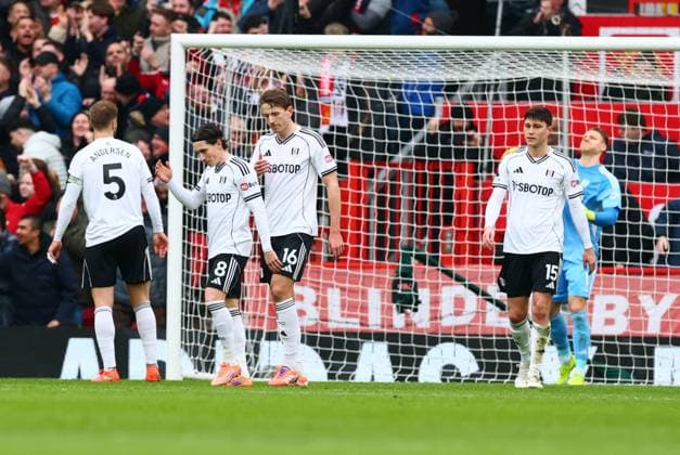 Harry Wilson of Fulham looks dejected after the 1st goal scored by Casemiro of Manchester United, ManU Manchester United v Fulham, Premier League, Football, Old Trafford, Manchester, UK - 01 Feb 2026Manchester Old Trafford United Kingdom EDITORIAL USE ONLY No use with unauthorised audio, video, data, fixture lists, club league logos or live services. Online in-match use limited to 120 images, no video emulation. No use in betting, games or single club league player publications. Copyright: xPaulxCurrie Shutterstockx 16496861dh