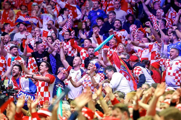 01.02.2026, Handball, Men s EHF EURO 2026, Island - Kroatien, Jyske Bank Boxen in Herning, Dänemark, Placement Match 3 4: Kroatische fans feuern ihre Mannschaft an. Dänemark