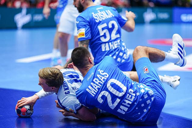 Gisli Kristjansson (Island, 10), Mateo Maras (Kroatien, 20) DEN, Island vs. Kroatien, Handball, EHF Europameisterschaft 2026, Spiel um Platz 3, 01.02.2026 DEN, Island vs. Kroatien, Handball, EHF Europameisterschaft 2026, Spiel um Platz 3, 01.02.2026 Herning Copyright: xEibner-Pressefoto MarcelxvonxFehrnx EP_MFN