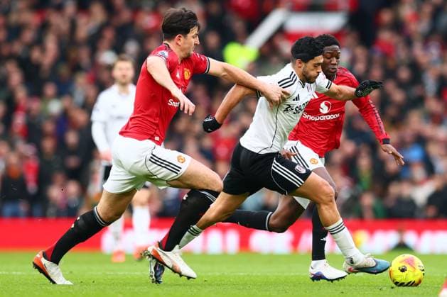 Harry Maguire of Manchester United, ManU and Raul Jimenez of Fulham Manchester United v Fulham, Premier League, Football, Old Trafford, Manchester, UK - 01 Feb 2026Manchester Old Trafford United Kingdom EDITORIAL USE ONLY No use with unauthorised audio, video, data, fixture lists, club league logos or live services. Online in-match use limited to 120 images, no video emulation. No use in betting, games or single club league player publications. Copyright: xPaulxCurrie Shutterstockx 16496861dq