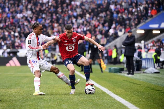 Olympique Lyonnais v Lille OSC - Ligue 1 McDonald s 2025 2026 99 Noah NARTEY (ol) - 15 Romain PERRAUD (losc) during the Ligue 1 McDonald s match between Lyon and Lille at Groupama Stadium on February 1, 2026 in Lyon, France. Lyon France  Copyright: xFEPx 776348270