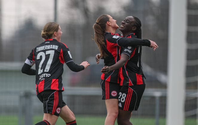 GER, Frankfurt, Eintracht Frankfurt II vs VfR Warbeyen, 2. Frauen Bundesliga, Fussball, DFB, Spielzeit 2025 2026, Stadion am Bretanobad, 15. Spieltag im Bild: Mira Arouna (Eintracht Frankfurt II 28) erzielt das Tor zum 1:0, Jubel, Freude und Emotionen nach dem Tor DFB DFL REGULATIONS PROHIBIT ANY USE OF PHOTOGRAPHS AS IMAGE SEQUENCES AND OR QUASI-VIDEO, 01.02.2026 Copyright: HMBxMedia HendrikxHamelau