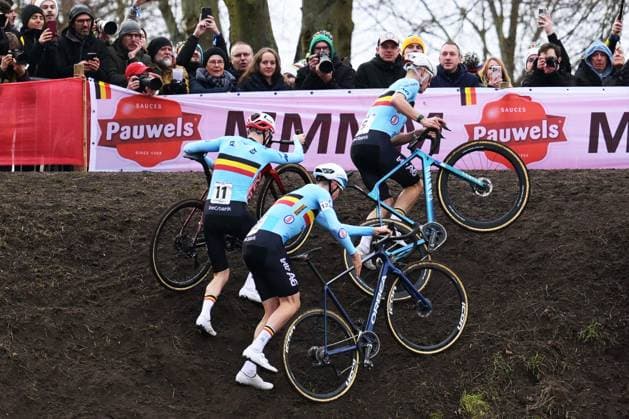 L-R, Belgian Michael Vanthourenhout, Belgian Toon Aerts and Belgian Niels Vandeputte pictured in action during the men elite race at UCI Cyclocross World Championships, on Sunday 01 February 2026, in Hulst, The Netherlands. DAVIDxPINTENS  x160250834x