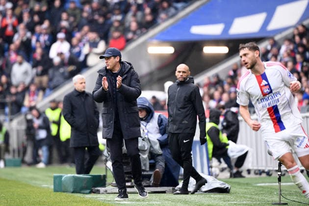 Olympique Lyonnais v Lille OSC - Ligue 1 McDonald s 2025 2026 Paulo FONSECA (Entraineur Lyon OL) during the Ligue 1 McDonald s match between Lyon and Lille at Groupama Stadium on February 1, 2026 in Lyon, France. Lyon France  Copyright: xFEPx 776348270