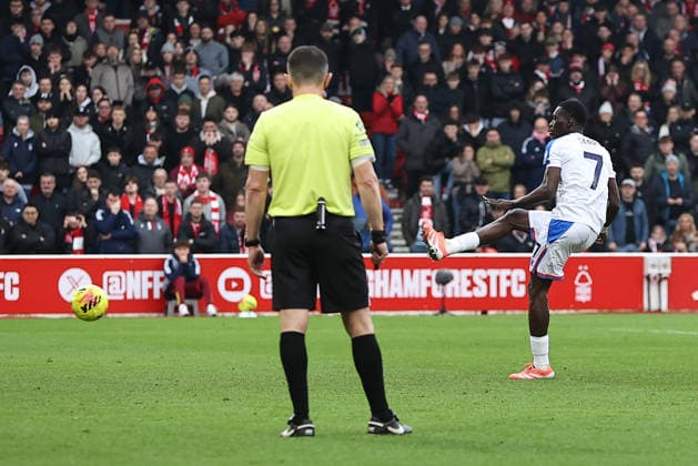 Nottingham Forest v Crystal Palace, Premier League Ismaila Sarr of Crystal Palace coverts his penalty to make it 1-1 during the Nottingham Forest v Crystal Palace Premier League match at the City Ground, West Bridgford, England on 1 February 2026 Credit: Ryan Crockett Every Second Media Editorial use only. All images are copyright Every Second Media Limited. No images may be reproduced without prior permission. All rights reserved. Premier League and Football League images are subject to licensing agreements with Football DataCo Limited. see https: www.football-dataco.com Copyright: xIMAGO EveryxSecondxMediax ESM-1783-0037 RyanxCrockettx xEveryxSecondxMediax
