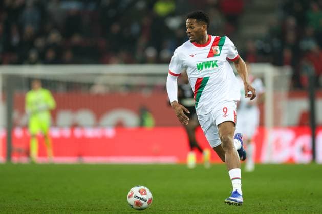 Samuel Essende 9 (FC Augsbburg), FC Augsburg vs. FC St. Pauli, Fussball, 1. Bundesliga, 20. Spieltag, 31.01.2026 DFB regulations prohibit any use of photographs as image sequences and or quasi-video Augsburg Bayern Deutschland