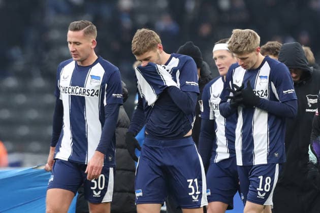 01.02.2026, xtgx, Fussball 2.Bundesliga, Hertha BSC Berlin - SV Darmstadt 98 v.l. Paul Seguin (Hertha BSC Berlin) Marton Dardai (Hertha BSC Berlin) Fabian Reese (Hertha BSC Berlin) Luca Schuler (Hertha BSC Berlin) Enttäuscht, traurig, frustriert (DFL DFB REGULATIONS PROHIBIT ANY USE OF PHOTOGRAPHS as IMAGE SEQUENCES and or QUASI-VIDEO) Berlin
