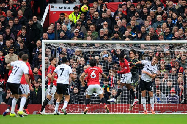 Manchester United, ManU v Fulham, Premier League Senne Lammens (31) of Manchester United punches the ball clear during the Premier League match between Manchester United and Fulham at Old Trafford, Manchester, UK on 1 February 2026. Manchester Old Trafford Greater Manchester UK Editorial use only DataCo restrictions apply See www.football-dataco.com , Copyright: xConorxMolloyx PSI-23668-0068