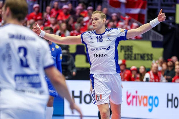 01.02.2026, Handball, Men s EHF EURO 2026, Island - Kroatien, Jyske Bank Boxen in Herning, Dänemark, Placement Match 3 4: Ellioi Vioarsson (Iceland 18) jubelnd Dänemark