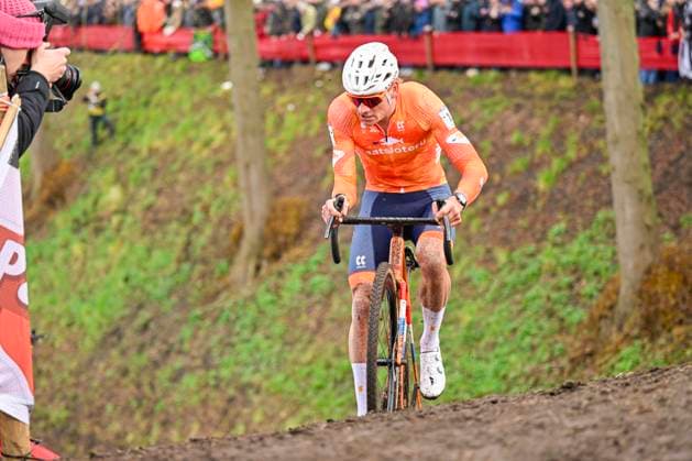 UCI World Championships 2026 Hulst HULST, THE NETHERLANDS - FEBRUARY 01 : Van Der Poel Mathieu (Ned) in action during the 2026 UCI Cyclo-Cross World Championships for Men Elite on February 01, 2026 in Hulst, The Netherlands, 01 02 2026 Hulst The Netherlands  Copyright: xNicoxVereeckenx