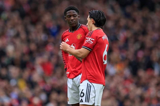Manchester United, ManU v Fulham, Premier League Kobbie Mainoo (37) and Lisandro Martinez (6) of Manchester United have a chat during the Premier League match between Manchester United and Fulham at Old Trafford, Manchester, UK on 1 February 2026. Manchester Old Trafford Greater Manchester UK Editorial use only DataCo restrictions apply See www.football-dataco.com , Copyright: xConorxMolloyx PSI-23668-0076