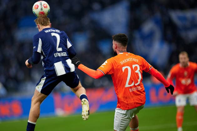 Julian Eitschberger (Hertha BSC, 02), Marco Richter (SV Darmstadt 98, 23), Kopfball, GER, Hertha BSC vs. ,SV Darmstadt 98, 2. Bundesliga, Saison 2025 2026, 20. Spieltag, 01.02.2026 (DFL REGULATIONS PROHIBIT ANY USE OF PHOTOGRAPHS AS IMAGE SEQUENCES AND OR QUASI - VIDEO). GER, Hertha BSC vs. ,SV Darmstadt 98, 2. Bundesliga, Saison 2025 2026, 20. Spieltag, 01.02.2026 Berlin