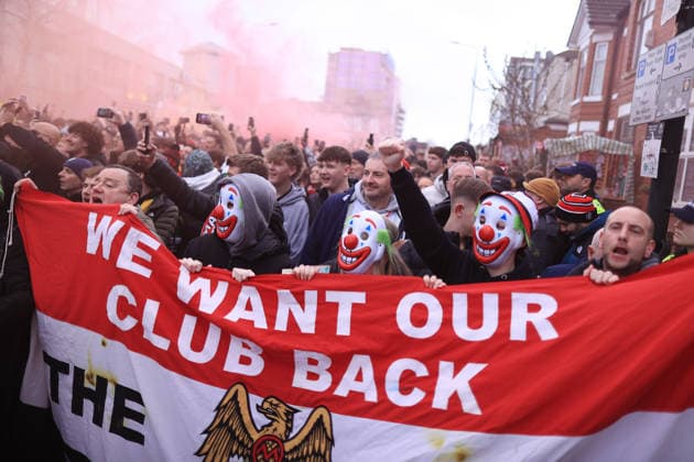 Football - Premier League - Manchester United, ManU v Fulham 1st February 2026 - Premier League - Manchester United v Fulham - Manchester United fans take part in a protests against the club s owners before the match - Photo: Simon Stacpoole Offside. Manchester UK Copyright: xSimonxStacpoolexOffside