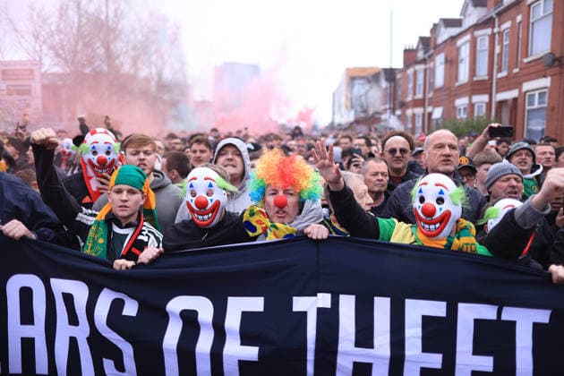 Football - Premier League - Manchester United, ManU v Fulham 1st February 2026 - Premier League - Manchester United v Fulham - Manchester United fans take part in a protests against the club s owners before the match - Photo: Simon Stacpoole Offside. Manchester UK Copyright: xSimonxStacpoolexOffside