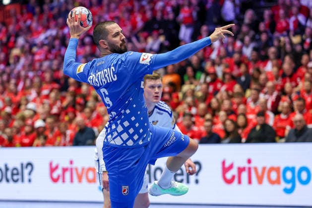 01.02.2026, Handball, Men s EHF EURO 2026, Island - Kroatien, Jyske Bank Boxen in Herning, Dänemark, Placement Match 3 4: Mario Sostaric (Croatia 06) Dänemark