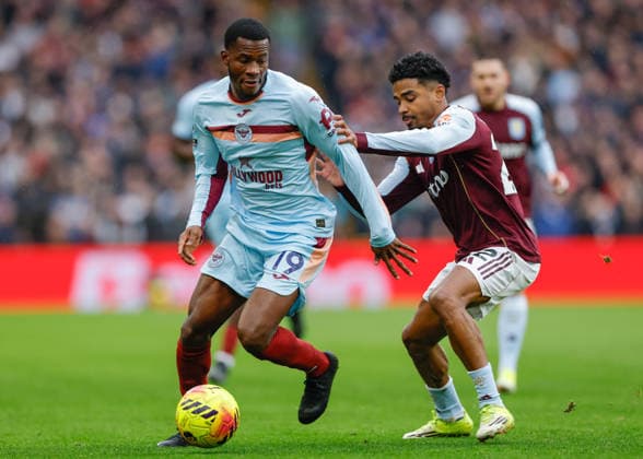 Birmingham, England, 1st February 2026. Dango Ouattara of Brentford holds off a challenge from Ian Maatsen of Aston Villa during the Aston Villa vs Brentford Premier League match at Villa Park, Birmingham. Picture credit should read: Cody Froggatt Sportimage EDITORIAL USE ONLY. No use with unauthorised audio, video, data, fixture lists, club league logos or live services. Online in-match use limited to 120 images, no video emulation. No use in betting, games or single club league player publications. SPI_019_CF_ASTON_VILLA_V_BRENTFORD SPI-4503-0019