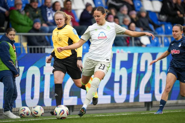 Fussball: Google Pixel Frauen-Bundesliga, 16. Spieltag, TSG Hoffenheim - SV Werder Bremen am 01.02.2026 in Hoffenheim (Dietmar-Hopp-Stadion), Deutschland, Saison 2025 2026: DFB DFL REGULATIONS PROHIBIT ANY USE OF PHOTOGRAPHS as IMAGE SEQUENCES and or QUASI-VIDEO: Im Fokus Nemeth, Hanna (23,SVW). Hoffenheim Dietmar-Hopp-Stadion Deutschland Copyright: xChristophxKinzingerx