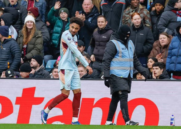 Birmingham, England, 1st February 2026. Kevin Schade of Brentford leaves the pitch after he receives a red card from referee Tim Robinson during the Aston Villa vs Brentford Premier League match at Villa Park, Birmingham. Picture credit should read: Cody Froggatt Sportimage EDITORIAL USE ONLY. No use with unauthorised audio, video, data, fixture lists, club league logos or live services. Online in-match use limited to 120 images, no video emulation. No use in betting, games or single club league player publications. SPI_026_CF_ASTON_VILLA_V_BRENTFORD SPI-4503-0025