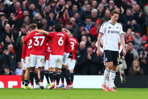 Sander Berge of Fulham looks dejected after the 2nd goal scored by Matheus Cunha of Manchester United, ManU Manchester United v Fulham, Premier League, Football, Old Trafford, Manchester, UK - 01 Feb 2026Manchester Old Trafford United Kingdom EDITORIAL USE ONLY No use with unauthorised audio, video, data, fixture lists, club league logos or live services. Online in-match use limited to 120 images, no video emulation. No use in betting, games or single club league player publications.  Copyright: xPaulxCurrie Shutterstockx 16496861fh