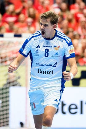 Herning: Handball EM 2026 - Spiel Platz 3 - Island - Kroatien Islands Bjarki Mar Elisson Jubel Freude Emotion Torjubel Torschuetze Torschütze Herning Jyske Bank Boxen Daenemark