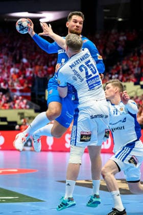 Herning: Handball EM 2026 - Spiel Platz 3 - Island - Kroatien Islands Haukur Prastarson, Tin Lucin (Kroatien), Islands Ymir Örn Gislason Herning Jyske Bank Boxen Daenemark