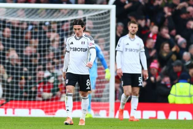 Harry Wilson of Fulham looks dejected after the 2nd goal scored by Matheus Cunha of Manchester United, ManU Manchester United v Fulham, Premier League, Football, Old Trafford, Manchester, UK - 01 Feb 2026Manchester Old Trafford United Kingdom EDITORIAL USE ONLY No use with unauthorised audio, video, data, fixture lists, club league logos or live services. Online in-match use limited to 120 images, no video emulation. No use in betting, games or single club league player publications.  Copyright: xPaulxCurrie Shutterstockx 16496861fi