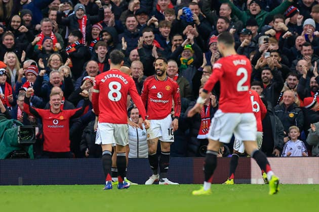 Manchester United, ManU v Fulham, Premier League Matheus Cunha (10) of Manchester United celebrates scoring to make it 2-0 during the Premier League match between Manchester United and Fulham at Old Trafford, Manchester, UK on 1 February 2026. Manchester Old Trafford Greater Manchester UK Editorial use only DataCo restrictions apply See www.football-dataco.com , Copyright: xConorxMolloyx PSI-23668-0079