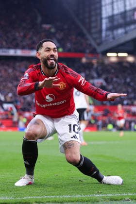 Football - Premier League - Manchester United, ManU v Fulham 1st February 2026 - Premier League - Manchester United v Fulham - Matheus Cunha of Manchester United celebrates after scoring their 2nd goal - Photo: Simon Stacpoole Offside. Manchester UK Copyright: xSimonxStacpoolexOffside