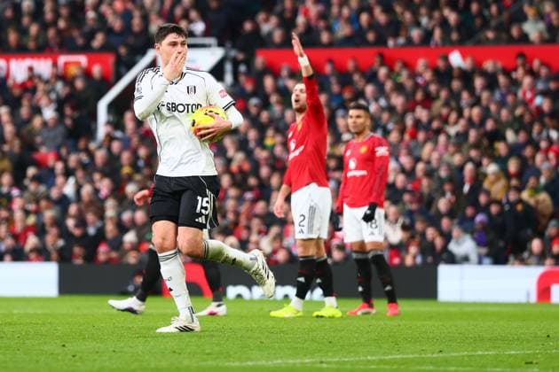 Jorge Cuenca of Fulham has his goal disallowed for offside Manchester United, ManU v Fulham, Premier League, Football, Old Trafford, Manchester, UK - 01 Feb 2026Manchester Old Trafford United Kingdom EDITORIAL USE ONLY No use with unauthorised audio, video, data, fixture lists, club league logos or live services. Online in-match use limited to 120 images, no video emulation. No use in betting, games or single club league player publications.  Copyright: xPaulxCurrie Shutterstockx 16496861fu