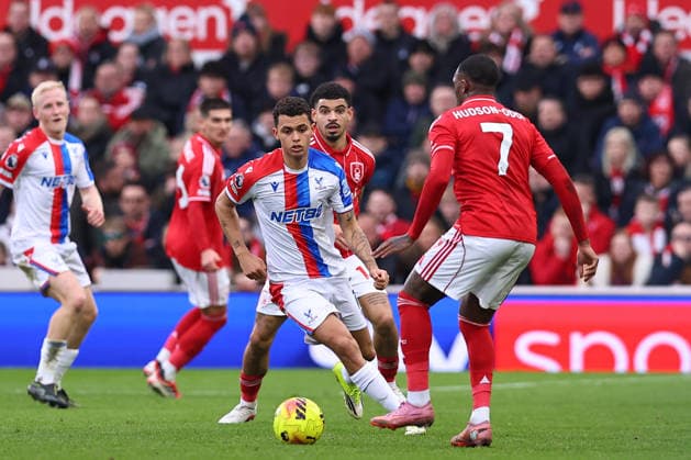 Nottingham Forest v Crystal Palace, Premier League Brennan Johnson of Crystal Palace chases down Callum Hudson-Odoi of Nottingham Forest during the Nottingham Forest v Crystal Palace Premier League match at the City Ground, West Bridgford, England on 1 February 2026 Credit: Ryan Crockett Every Second Media Editorial use only. All images are copyright Every Second Media Limited. No images may be reproduced without prior permission. All rights reserved. Premier League and Football League images are subject to licensing agreements with Football DataCo Limited. see https: www.football-dataco.com Copyright: xIMAGO EveryxSecondxMediax ESM-1783-0064 RyanxCrockettx xEveryxSecondxMediax