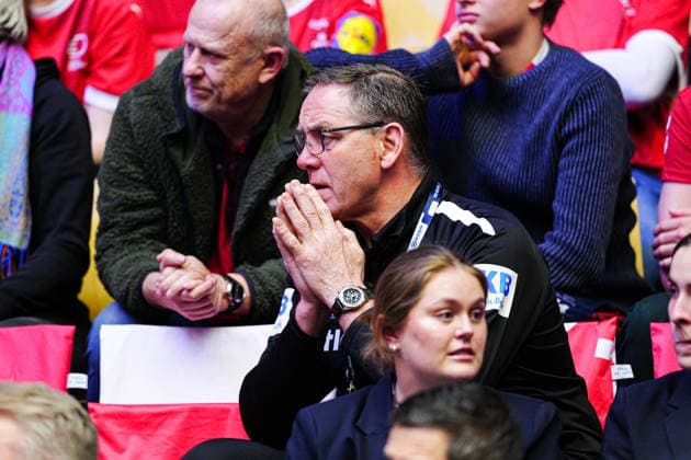 Alfred Gislason (Deutschland, Trainer) fiebert fuer sein Heimatland DEN, Island vs. Kroatien, Handball, EHF Europameisterschaft 2026, Spiel um Platz 3, 01.02.2026 DEN, Island vs. Kroatien, Handball, EHF Europameisterschaft 2026, Spiel um Platz 3, 01.02.2026 Herning *** Alfred Gislason Germany, coach feverish for his home country DEN, Iceland vs Croatia, Handball, EHF European Championship 2026, Match for 3rd place, 01 02 2026 DEN, Iceland vs Croatia, Handball, EHF European Championship 2026, Match for 3rd place, 01 02 2026 Herning Copyright: xEibner-Pressefoto MarcelxvonxFehrnx EP_MFN