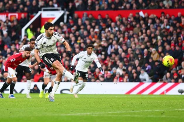 Raul Jimenez of Fulham scores to make it 2-1 Manchester United, ManU v Fulham, Premier League, Football, Old Trafford, Manchester, UK - 01 Feb 2026Manchester Old Trafford United Kingdom EDITORIAL USE ONLY No use with unauthorised audio, video, data, fixture lists, club league logos or live services. Online in-match use limited to 120 images, no video emulation. No use in betting, games or single club league player publications.  Copyright: xPaulxCurrie Shutterstockx 16496861gh