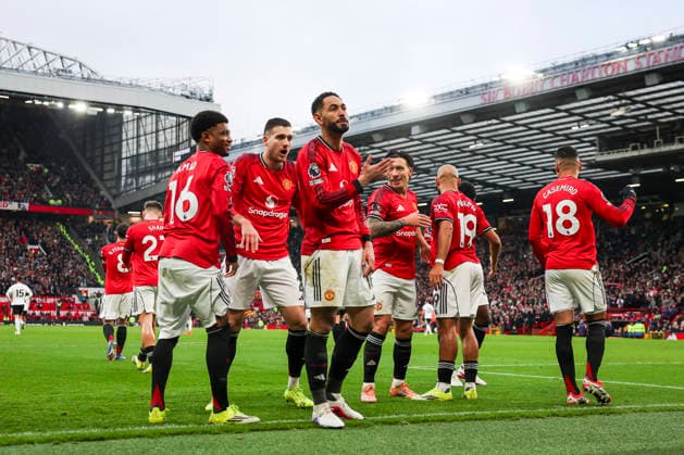 Manchester United, ManU v Fulham, Premier League Manchester United forward Matheus Cunha (10) scores a GOAL 2-0 celebrates during the Manchester United v Fulham Premier League match at Old Trafford, Manchester, England on 1 February 2026 Credit: Phil Duncan Every Second Media Editorial use only. All images are copyright Every Second Media Limited. No images may be reproduced without prior permission. All rights reserved. Premier League and Football League images are subject to licensing agreements with Football DataCo Limited. see https: www.football-dataco.com Copyright: xIMAGO EveryxSecondxMediax ESM-1779-0011 PhilxDuncanx xEveryxSecondxMediax