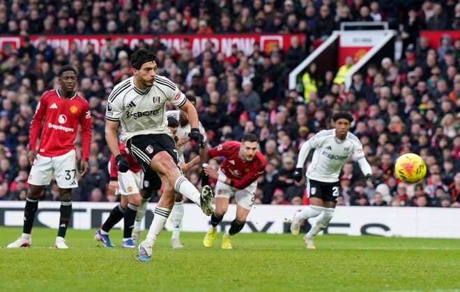 Manchester, England, 1st February 2026. Raul Jimenez of Fulham scores a penalty during the Manchester United, ManU vs Fulham Premier League match at Old Trafford, Manchester. Picture credit should read: Andrew Yates Sportimage EDITORIAL USE ONLY. No use with unauthorised audio, video, data, fixture lists, club league logos or live services. Online in-match use limited to 120 images, no video emulation. No use in betting, games or single club league player publications. SPI_034_AY_MAN_UTD_FULHAM SPI-4502-0033