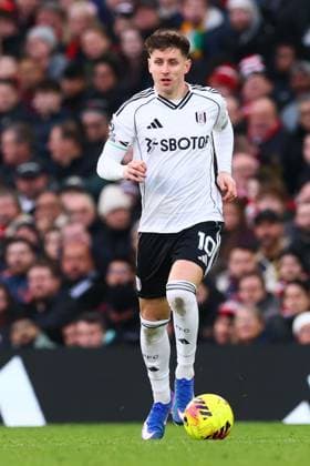Tom Cairney of Fulham Manchester United, ManU v Fulham, Premier League, Football, Old Trafford, Manchester, UK - 01 Feb 2026Manchester Old Trafford United Kingdom EDITORIAL USE ONLY No use with unauthorised audio, video, data, fixture lists, club league logos or live services. Online in-match use limited to 120 images, no video emulation. No use in betting, games or single club league player publications.  Copyright: xPaulxCurrie Shutterstockx 16496861gs