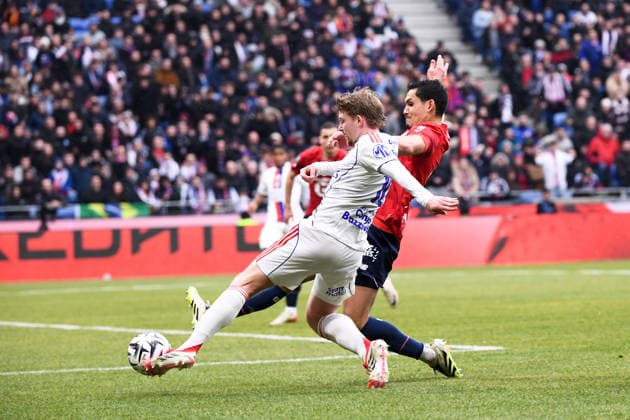 Olympique Lyonnais v Lille OSC - Ligue 1 McDonald s 2025 2026 10 Pavel SULC (ol) - 23 Aissa MANDI (losc) during the Ligue 1 McDonald s match between Lyon and Lille at Groupama Stadium on February 1, 2026 in Lyon, France. Lyon France  Copyright: xFEPx 776348270