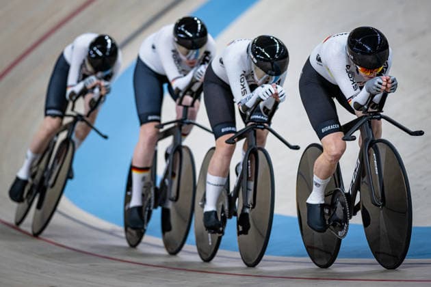 : UEC Track cycling, Rad, Radsport, Bahnrad, Bahn European Championships Konya 2026 Name ( NAT ) Team Querformat - quer - horizontal - Landscape - Event Veranstaltung: UEC Track Cycling European Championships 2026 - Category Kategorie: Cycling - Track Cycling European Championships - Location Ort: Asia - Turkey - Konya - Discipline: Team Pursuit - Category: Elite Women - Distance: 4000 m - Date Datum: 01.02.2026 Sunday Day 1 -