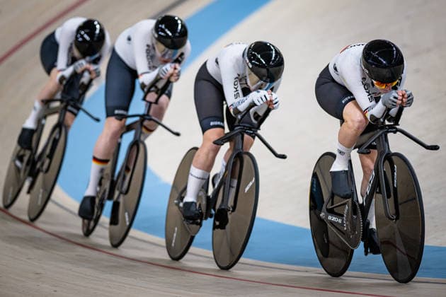 : UEC Track cycling, Rad, Radsport, Bahnrad, Bahn European Championships Konya 2026 Name ( NAT ) Team Querformat - quer - horizontal - Landscape - Event Veranstaltung: UEC Track Cycling European Championships 2026 - Category Kategorie: Cycling - Track Cycling European Championships - Location Ort: Asia - Turkey - Konya - Discipline: Team Pursuit - Category: Elite Women - Distance: 4000 m - Date Datum: 01.02.2026 Sunday Day 1 -