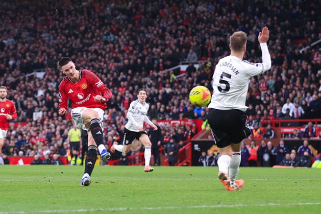 Football - Premier League - Manchester United, ManU v Fulham 1st February 2026 - Premier League - Manchester United v Fulham - Benjamin Sesko of Manchester United scores their 3rd goal - Photo: Simon Stacpoole Offside. Manchester UK Copyright: xSimonxStacpoolexOffside