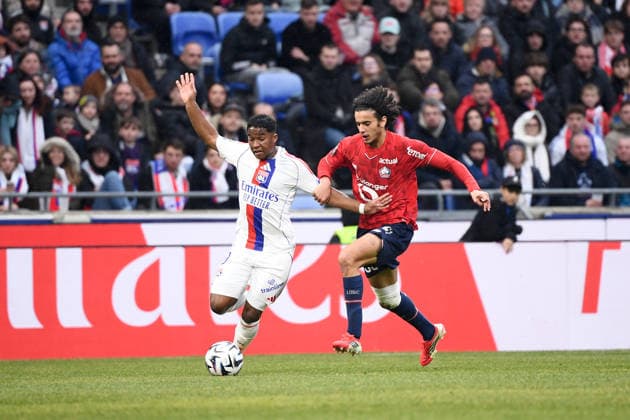 Olympique Lyonnais v Lille OSC - Ligue 1 McDonald s 2025 2026 09 ENDRICK Felipe Moreira de Sousa (ol) - 32 Ayyoub BOUADDI (losc) during the Ligue 1 McDonald s match between Lyon and Lille at Groupama Stadium on February 1, 2026 in Lyon, France. Lyon France  Copyright: xFEPx 776348270